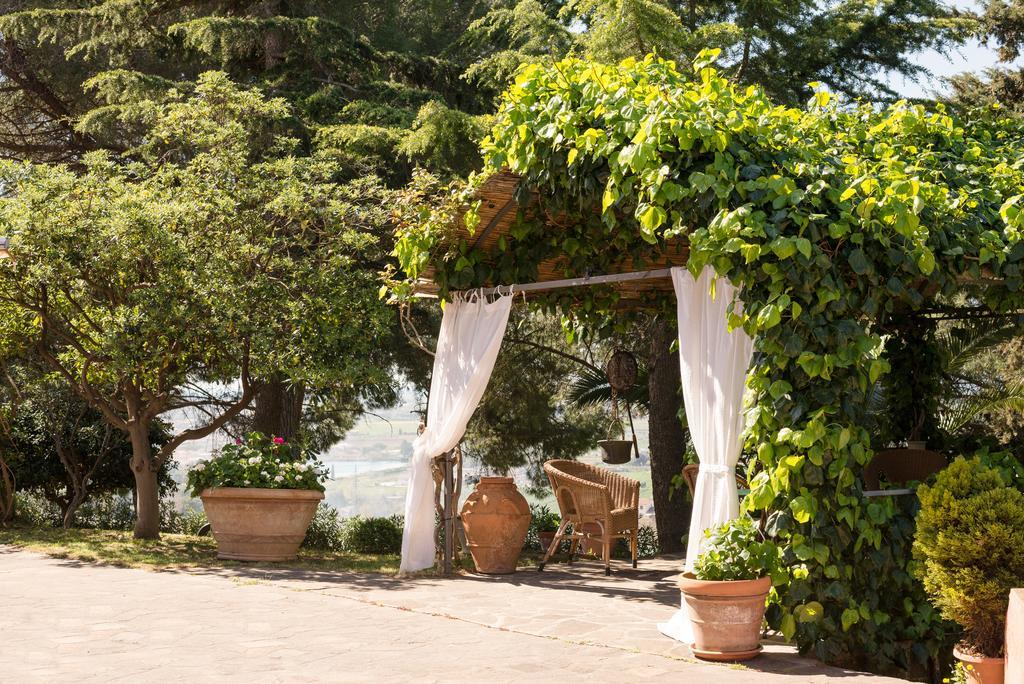 B&B Villa Il Poggetto Venturina Terme Kültér fotó